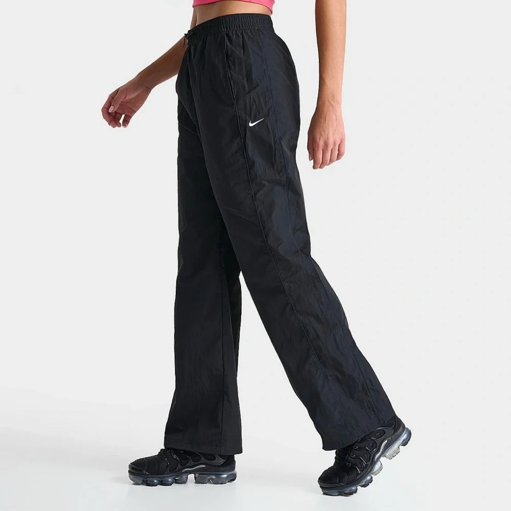 Nike women’s windbreaker high-waisted pants - Picture 2 of 7